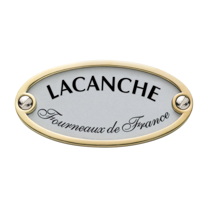 Ovales Metallschild mit Messingrahmen und der Aufschrift 'Lacanche Fourneaux de France'
