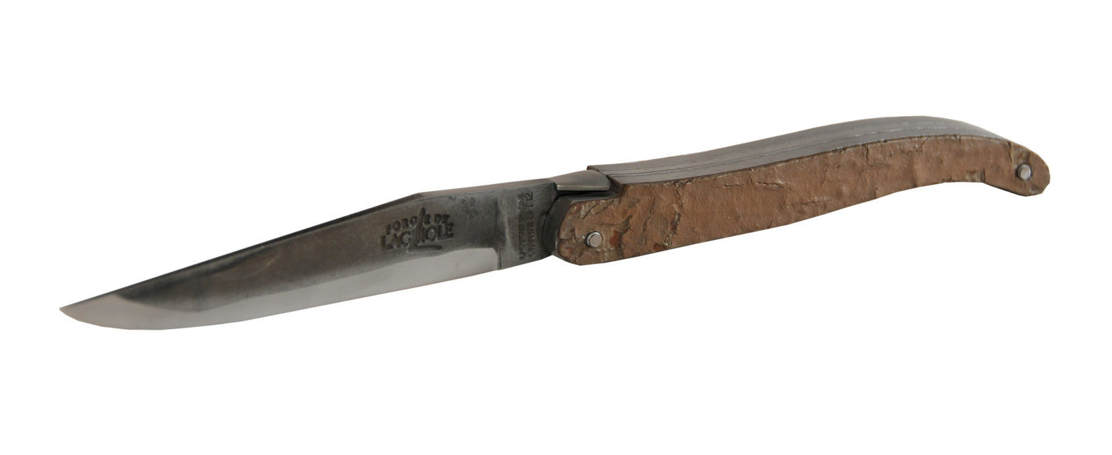 Klassisches Laguiole Taschenmesser mit braunem Holzgriff und polierter Edelstahlklinge, ausgeklappt