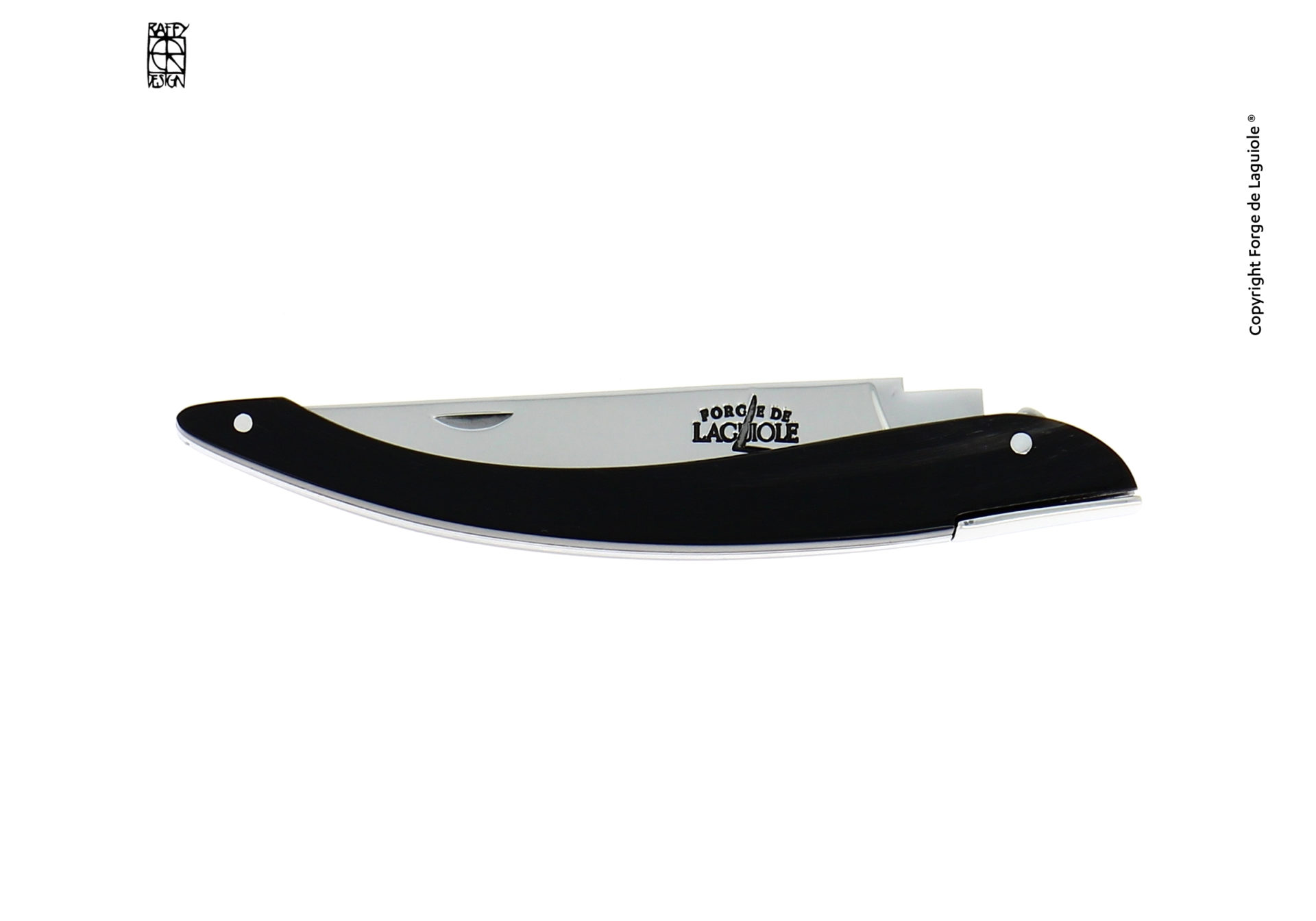 Zusammengeklapptes Forge de Laguiole Taschenmesser mit schwarzem, geschwungenem Griff und Edelstahlklinge