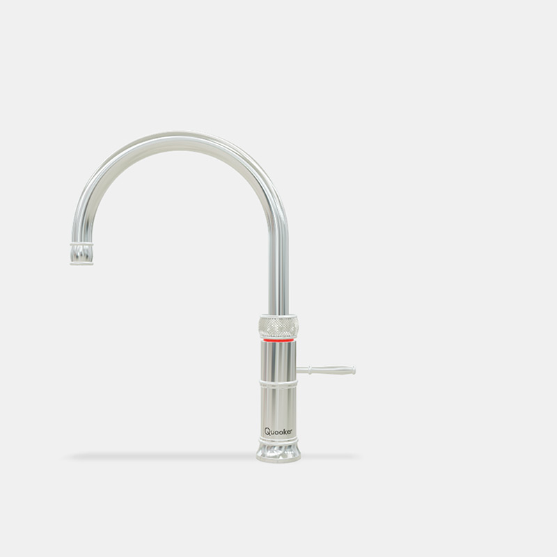 Edelstahl-Wasserhahn mit hohem, gebogenem Auslauf und seitlichem Hebel der Marke Quooker, geeignet für moderne Küchen