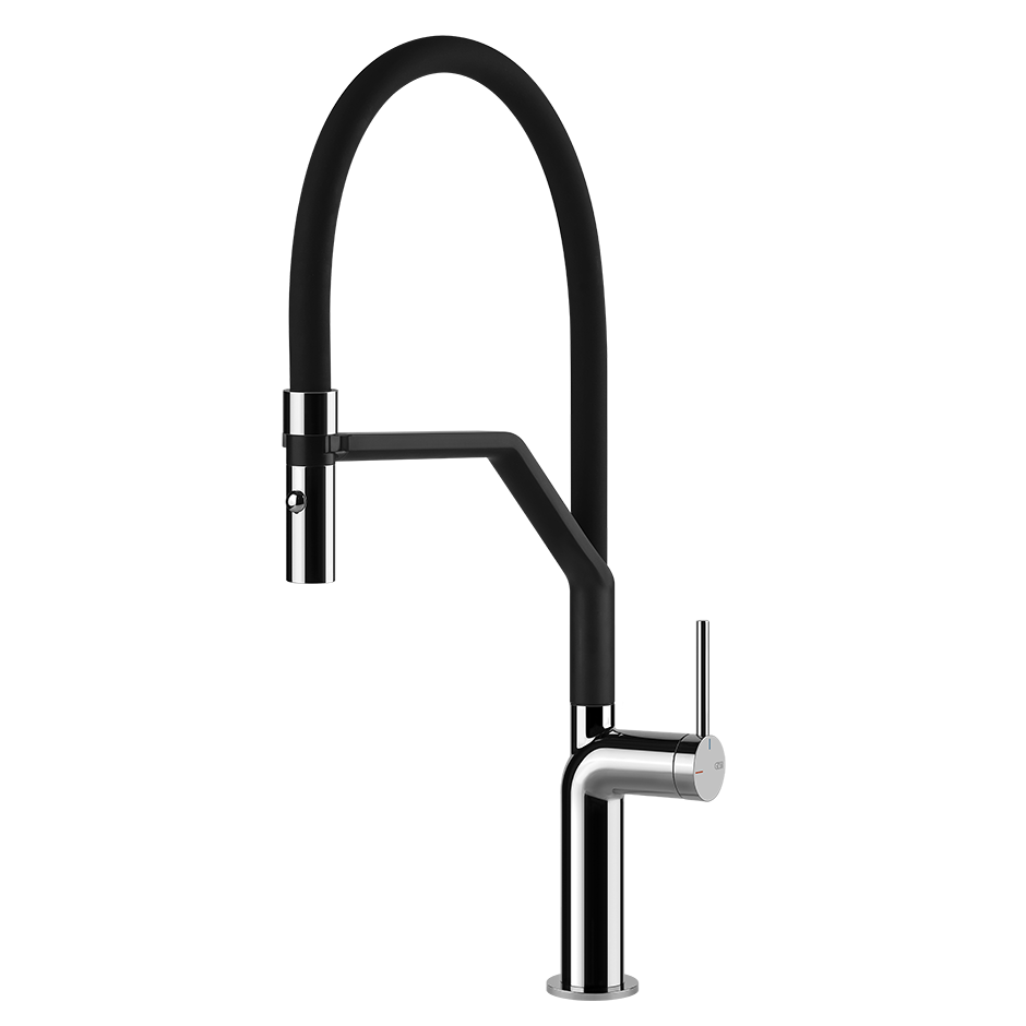 Moderne Küchenarmatur mit flexiblem Schlauch und Brause