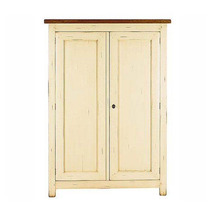 Schrank im Landhausstil aus Massivholz, cremefarben lackiert mit brauner Deckplatte, ideal für Wohnzimmer oder Flur