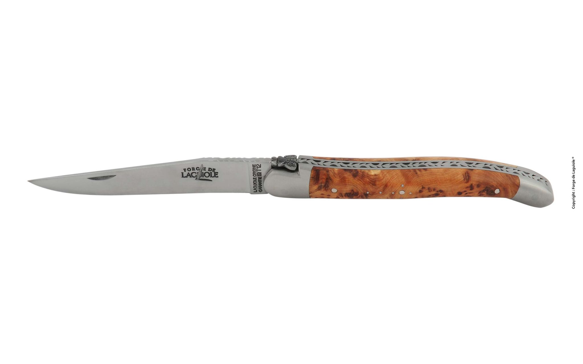 Abbildung eines handgefertigten Laguiole Taschenmessers mit Holzgriff und Edelstahlklinge, verziertem Rücken und typischer Biene am Griffabschluss