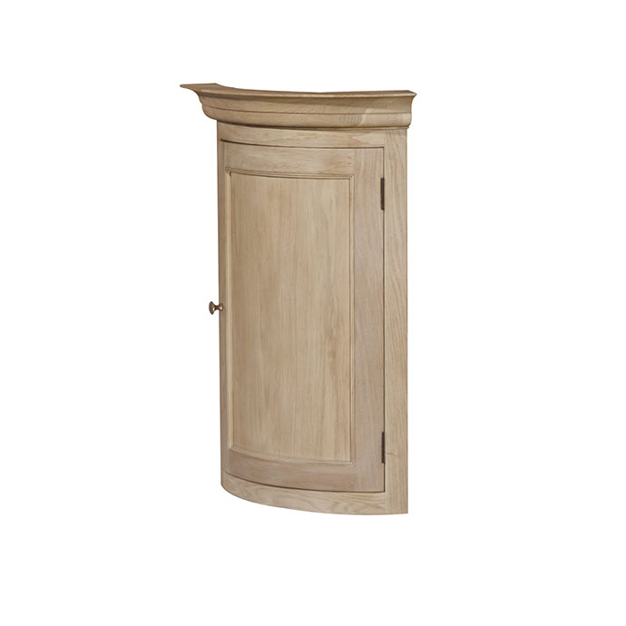 Eckhängeschrank aus hellem Holz mit Tür und dekorativem Kranz, geeignet zur Wandmontage