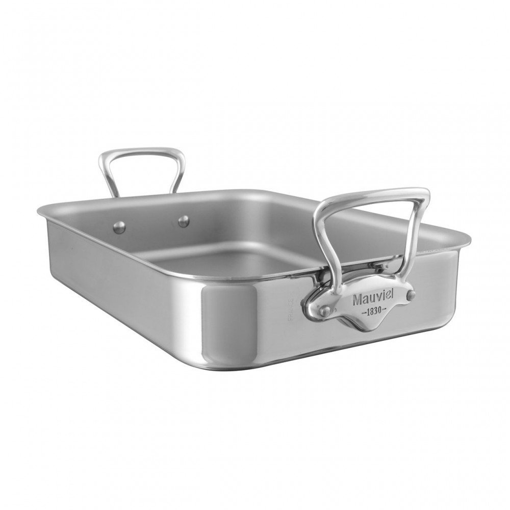 Rechteckiger Edelstahl Bräter von Mauviel 1830 mit zwei stabilen Griffen, ideal zum Braten und Schmoren im Ofen