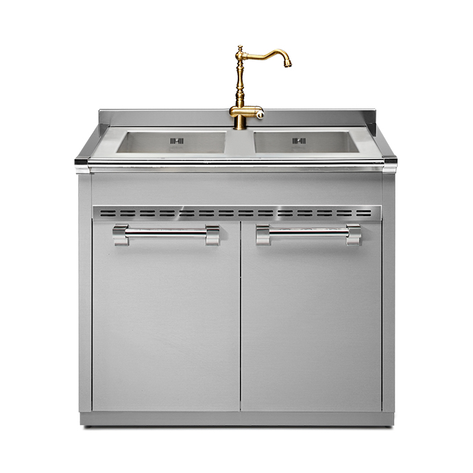 Doppelspüle aus Edelstahl mit zwei Becken, Unterschrank und goldfarbener Wasserhahn, ideal für moderne Küchen oder gewerbliche Nutzung