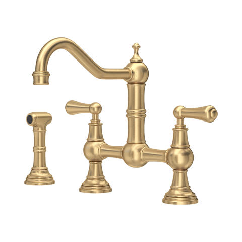Goldene 3-Loch-Küchenarmatur im Vintage-Stil aus Messing mit hohem schwenkbarem Auslauf, zwei Griffen und separatem Seitensprühkopf; elegante Brückenarmatur für Spülen