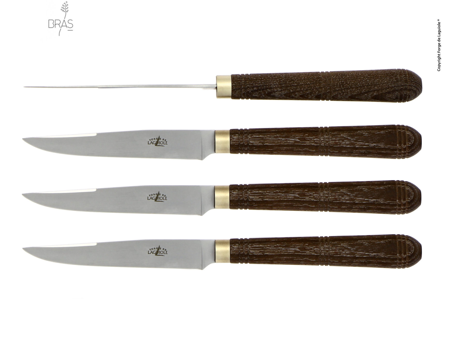 Vier Forge de Laguiole Steakmesser mit Edelstahlklinge und elegantem dunklem Holzgriff, nebeneinander angeordnet