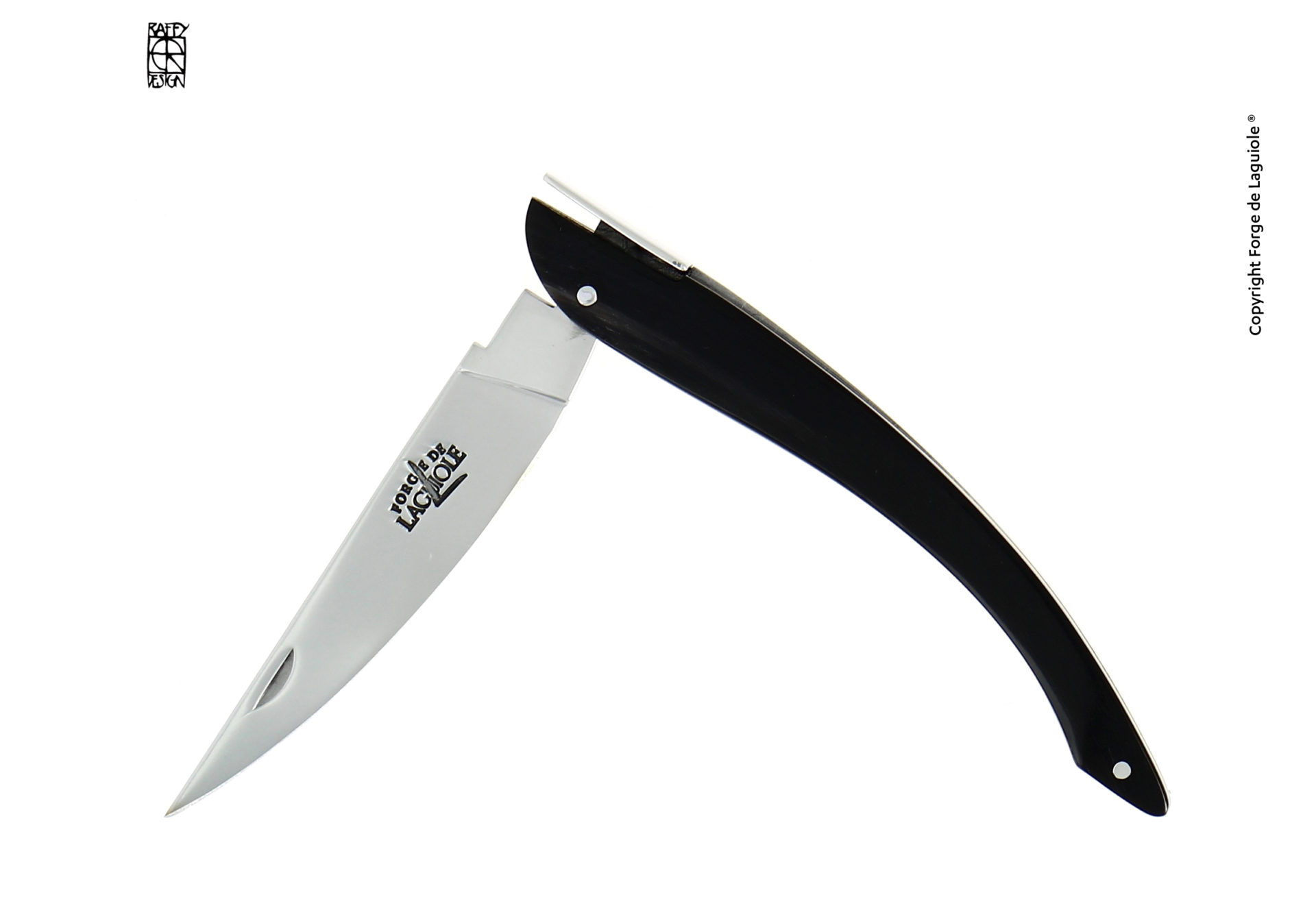 Aufgeklapptes Laguiole Taschenmesser mit hochwertiger Edelstahlklinge und elegantem, schwarzem Griff, traditionelles Design