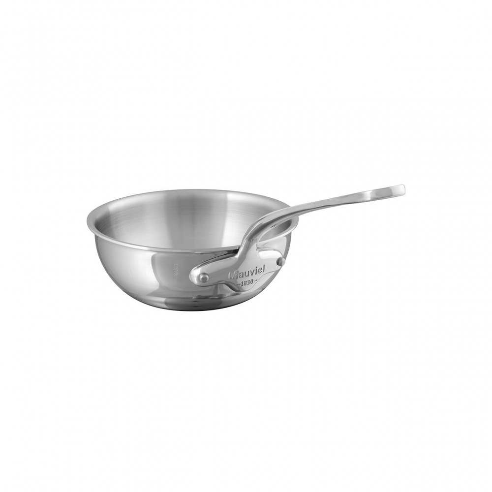 Edelstahl Saucenpfanne von Mauviel mit langem Griff, ideal zum Zubereiten von Saucen und kleinen Gerichten