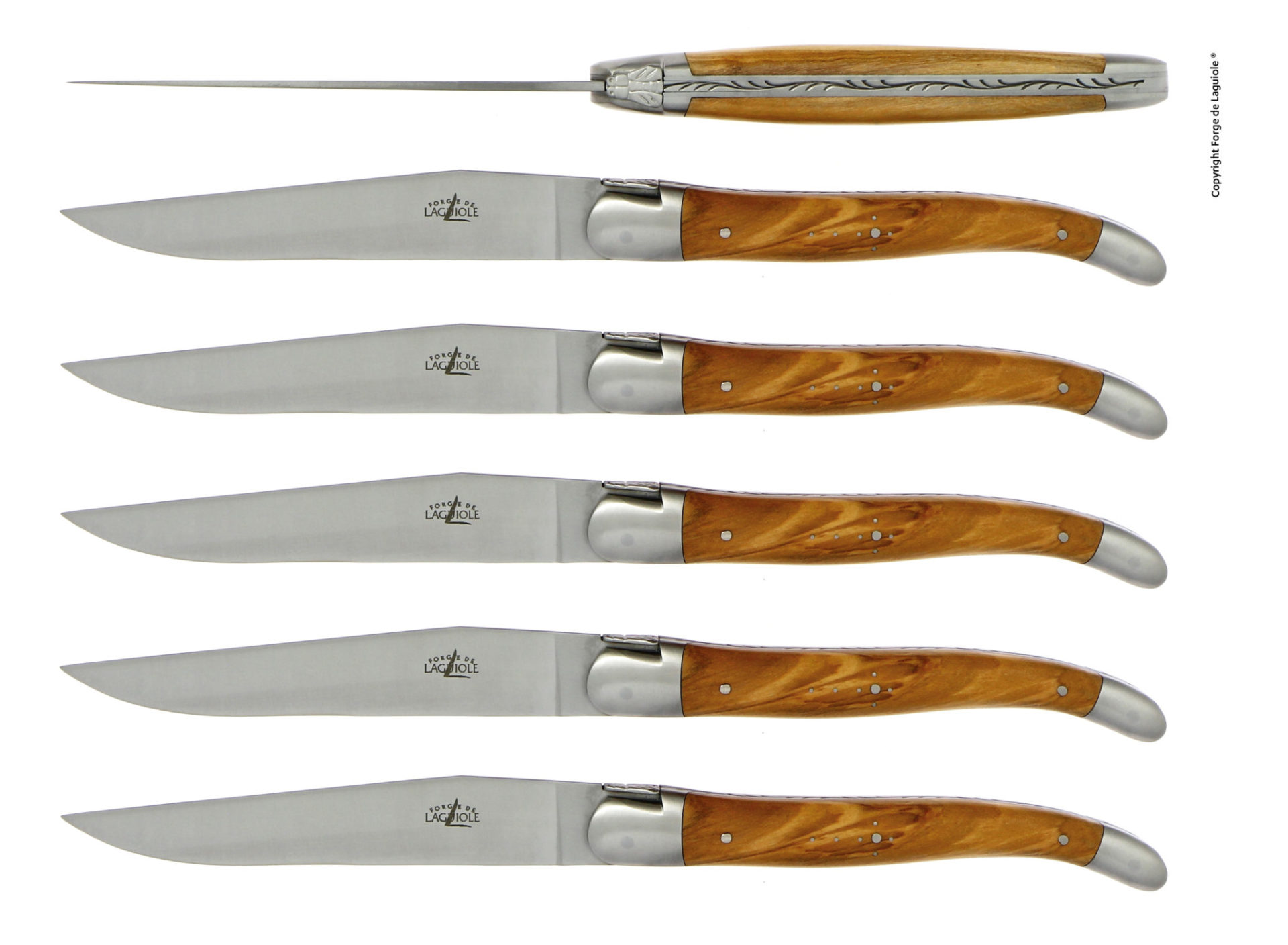 Sechs Laguiole Steakmesser mit Edelstahlklingen und Griffen aus Olivenholz, seitlich und von oben gezeigt