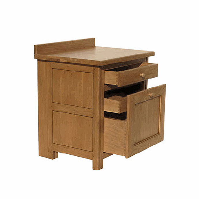 Nachttisch aus Holz mit drei offenen Schubladen, ideal für Schlafzimmer oder Büro