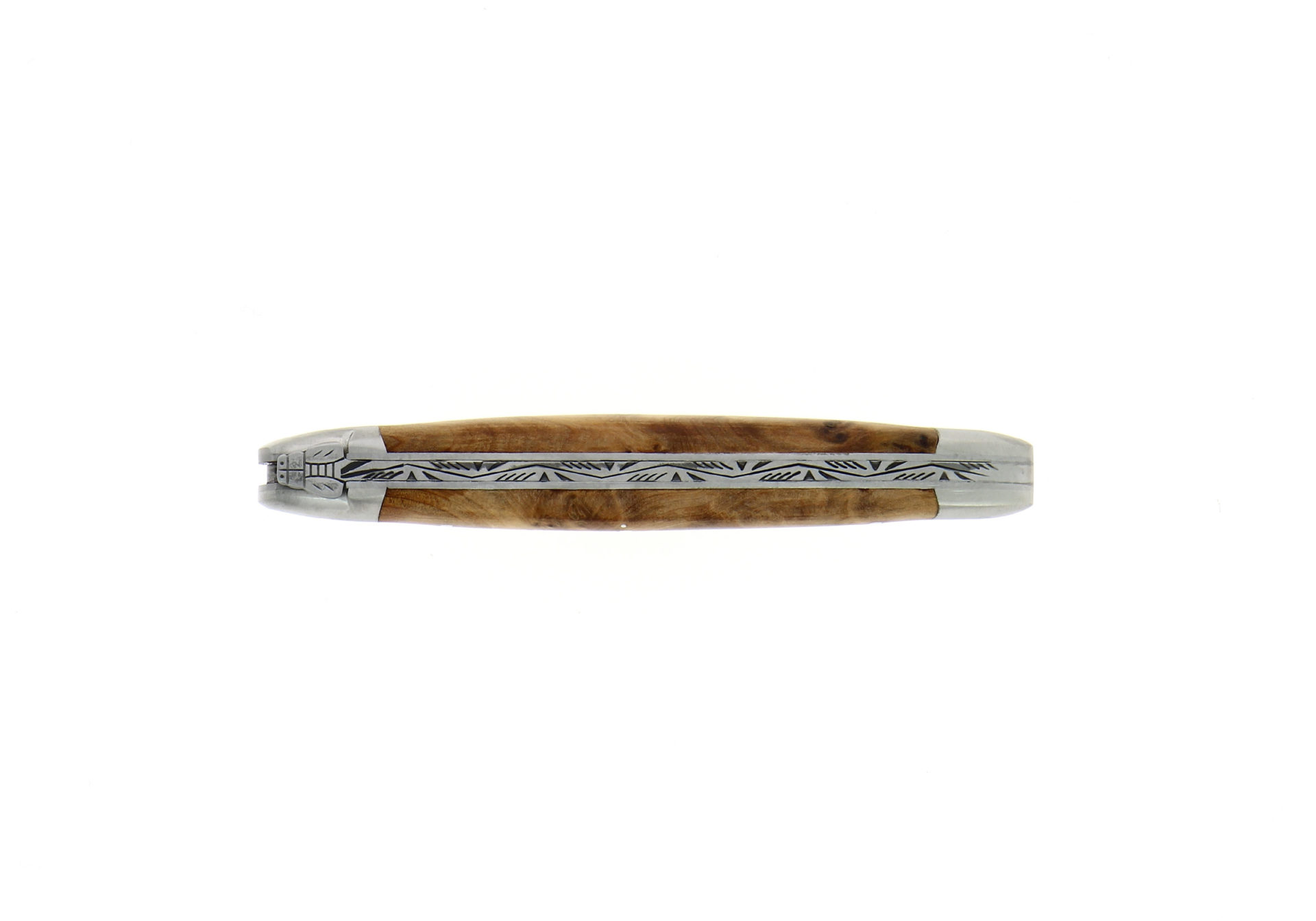 Zusammengeklapptes Klappmesser mit gravierten Edelstahlbeschlägen und Griff aus Holz, Draufsicht auf das Messer