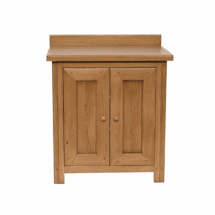 Schlichter, zweitüriger Holzschrank aus massiver Eiche mit Ablage, ideal zur Aufbewahrung im Wohnbereich