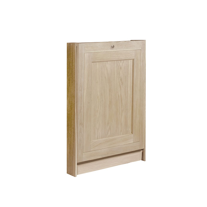 Zusammengeklapptes Wandbett aus hellem Holz mit schlichter Front und modernem Design, ideal für platzsparendes Wohnen