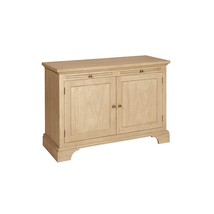 Helles Sideboard aus massiver Eiche mit zwei Türen und zwei kleinen Schubladen, zeitloses und elegantes Möbelstück