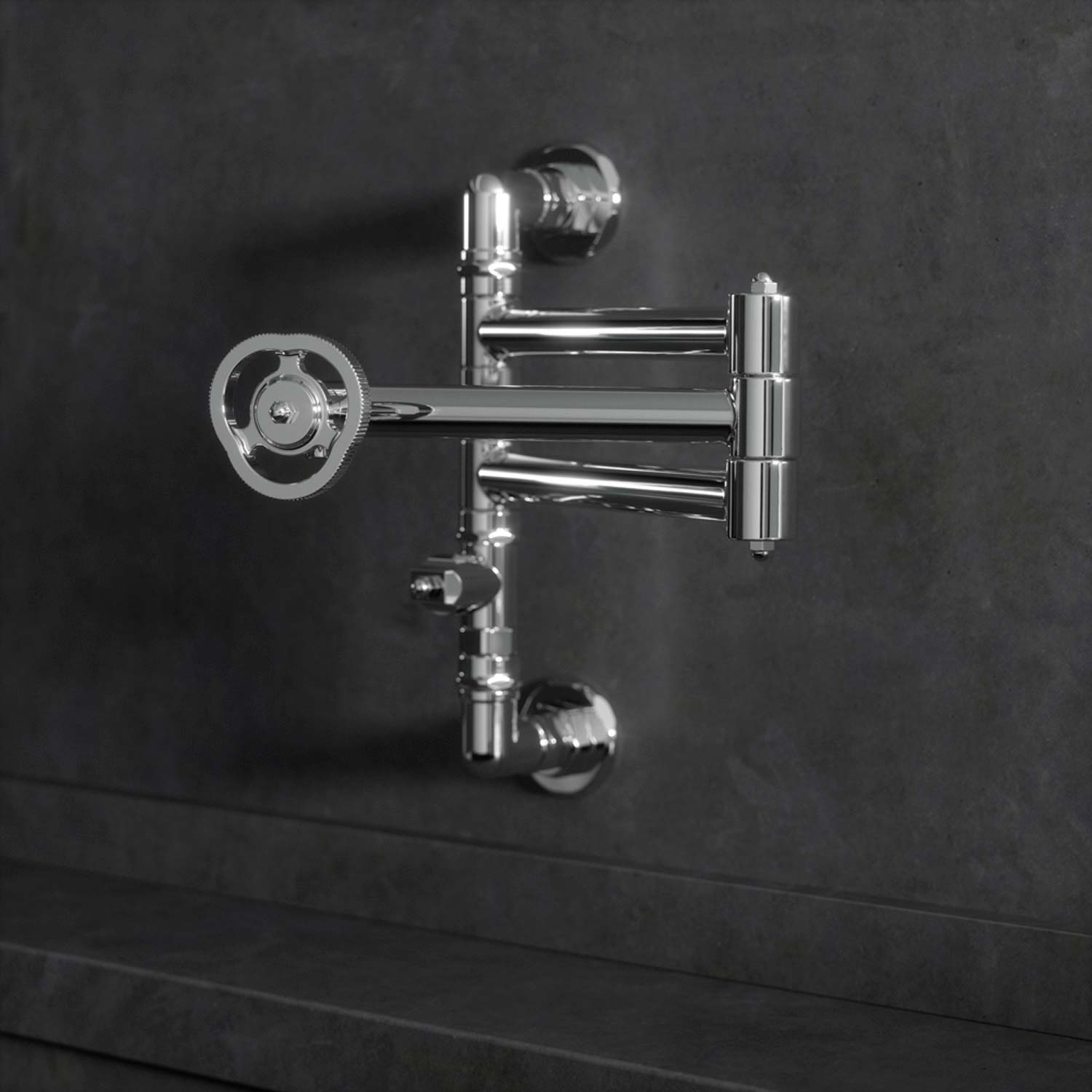 Glänzende Armatur mit Drehgriff im Industrie-Look, an einer dunklen Wand montiert