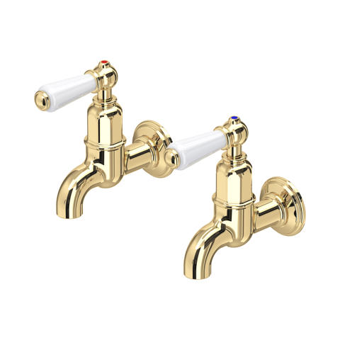 Goldene Wand-Wasserhähne im 2er-Set aus Messing, klassisches Design mit weißen Keramikhebeln, getrennte Warm- und Kaltventile, ideal für Bad oder Waschbecken